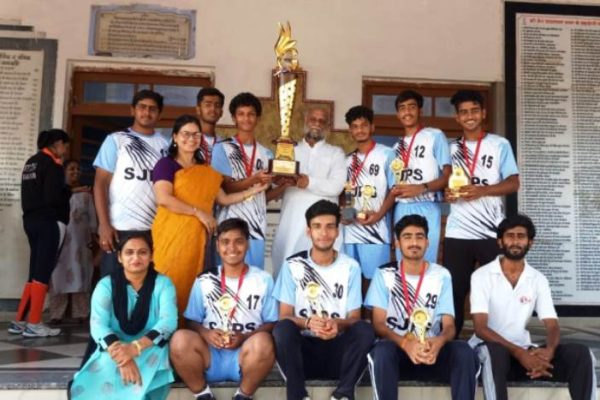 जिला स्तरीय नेटबॉल प्रतियोगिता में स्वर्ण पदक के साथ श्री जैन पब्लिक स्कूल ने हासिल किया ‘बेस्ट प्लेयर अवॉर्ड’