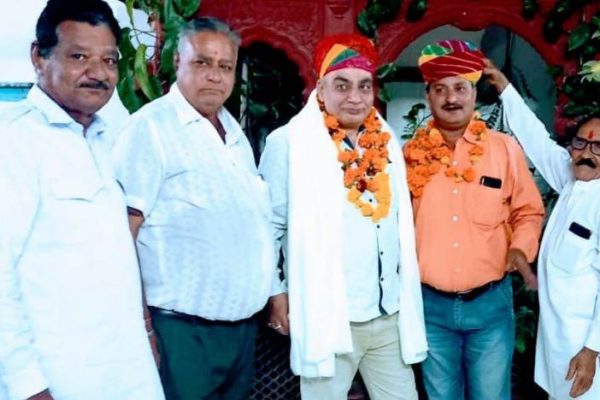 उपभोक्ता जागरण मंच ने डॉ अनन्त शर्मा काअभिनन्दन किया