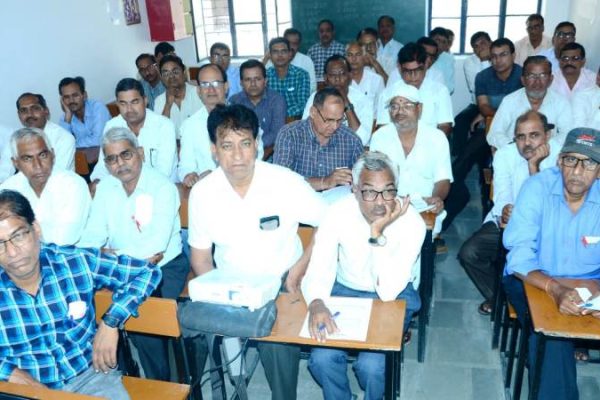 चुनाव दायित्व अहम, सक्रियता से करें निर्वहनः साख