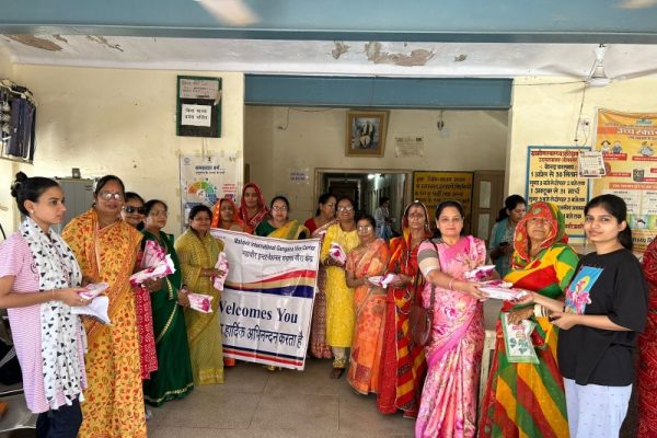 गंगाणा वीरा केंद्र द्वारा सेनेटरी पैड वितरण कार्यक्रम