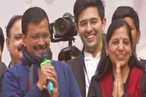 सीएम केजरीवाल की पत्नी को हाईकोर्ट से मिली राहत