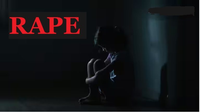 परीक्षा देने जा रही 8वीं की छात्रा की हत्या,झाड़ियों में मिला शव, रेप की आशंका