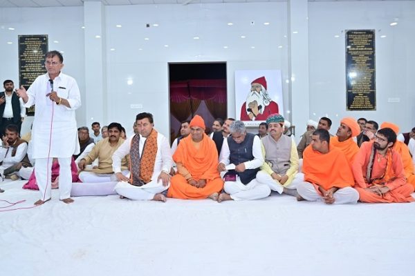 समाज में धर्म के साथ शिक्षा अनुशासन अनिवार्य- देवेन्द्र बूड़िया