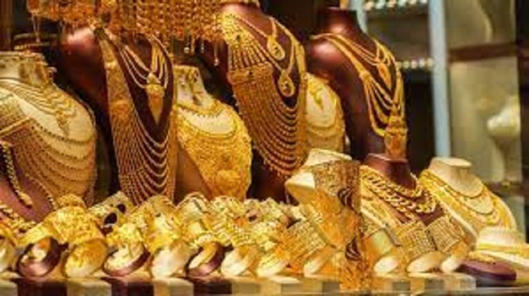 रिकॉर्ड हाई से औंधे मुंह गिरे सोना -चांदी के दाम