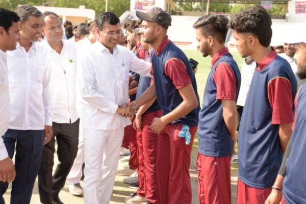 डॉक्टर भीम राव अम्बेडकर मेघवाल समाज क्रिकेट प्रतियोगिता का उद्घाटन