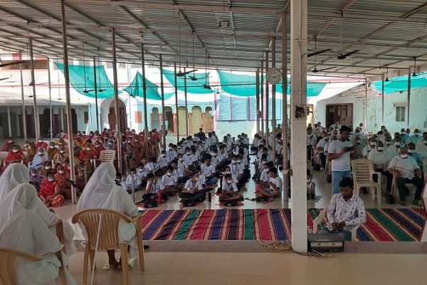 साध्वीवृन्द के उद्बोधन से लाभान्वित हुए संस्कार निर्माण शिविरार्थी