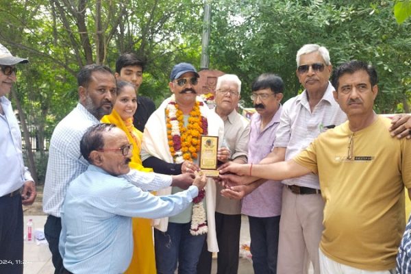 गंगादास कौशिक स्मृति में सैन्य जवान कुलदीप गौतम को वीरता सम्मान