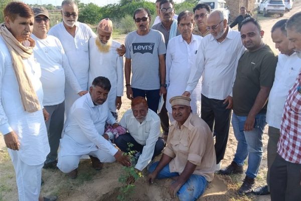 एक पेड़ एक जिन्दगी विषयक गोष्ठी व वृक्षरोपण संपन्न