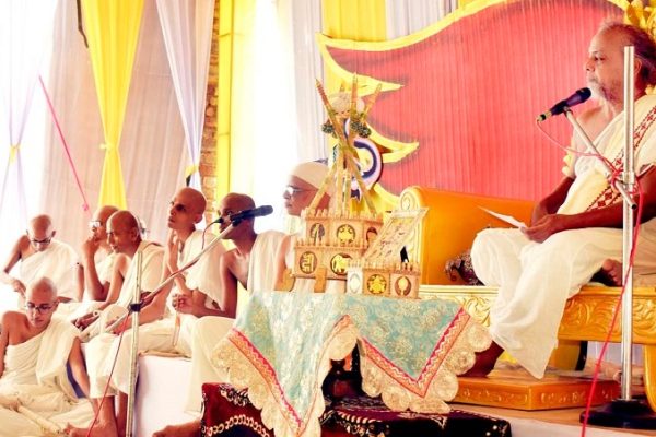 आचार्यश्री जिन पीयूष सागर सूरीश्वरजी के सानिध्य में पर्युषण पर्व पर जप,तप, चैत्य परिपाटी, प्रतिक्रमण, सामायिक व पौषध