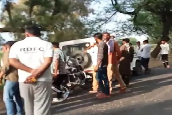 लूट की घटना का पर्दाफाश- बैंक से दो लाख रुपए निकाले