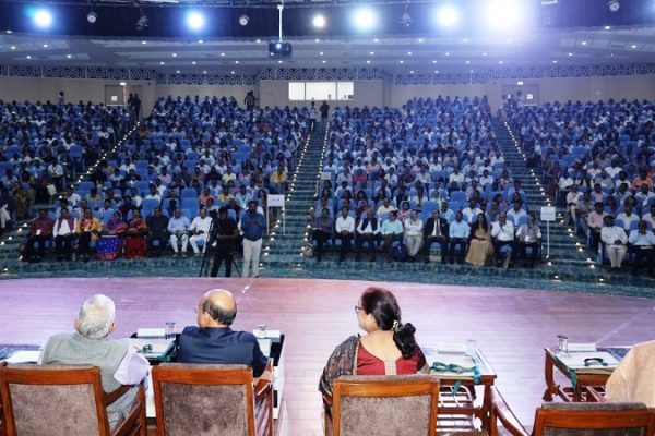 विकसित भारत-2047 पर अंतरराष्ट्रीय संगोष्ठी का शुभारम्भ हुआ