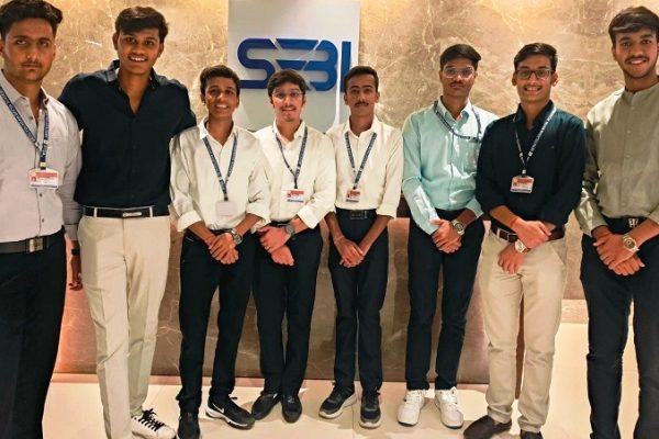 बाफना स्कूल के कॉमर्स के विद्यार्थियों ने सेबी, बीएसई और सीडीएसएल का भ्रमण किया