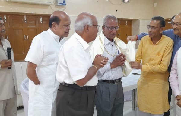 दीपावली स्नेह मिलन समारोह में देहदान की घोषणा की गयी