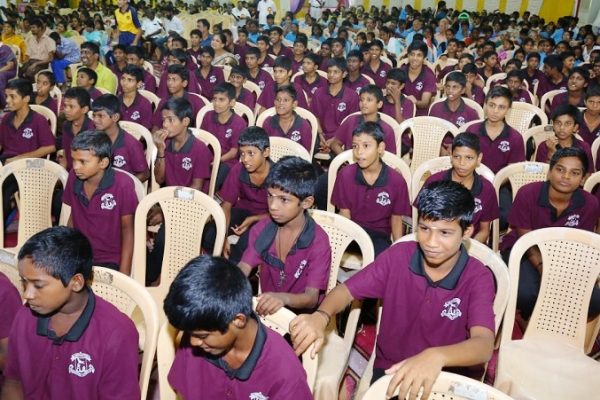 लायंस क्लब मीनमबाक्कम ने मनाया ‘आनंदोत्सव’ यूनिक कार्निवल