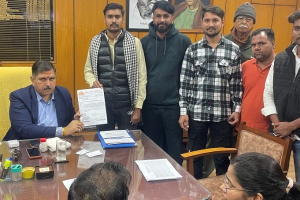 गंगाशहर सेटेलाइट हॉस्पिटल में रात्रिकालीन सेवाएं शुरु करने के लिया ज्ञापन