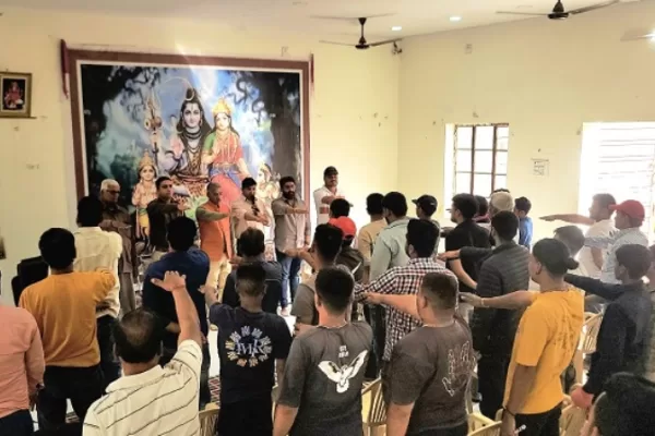एक युद्ध नशे के विरुद्ध अभियान के तहत भदानी बगेची गोपेश्वर बस्ती मे जागरूकता बैठक आयोजित की गई