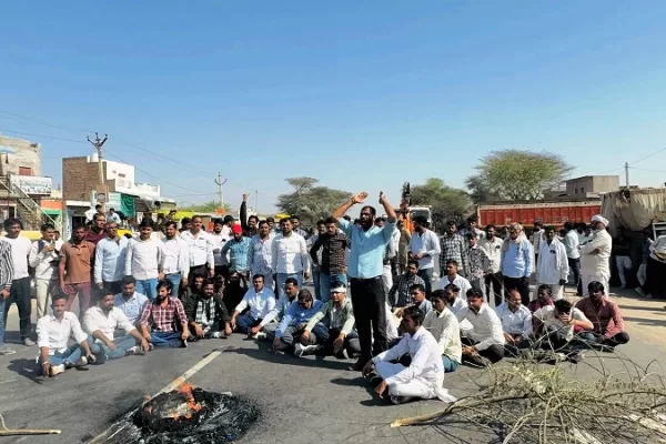 पानी के अभाव में किसानों की फसलें बर्बाद हुई तो सरकार की ईंट से ईंट बजा देंगे-बिशनाराम सियाग