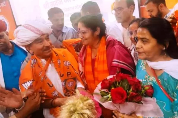 मुख्यमंत्री भजनलाल शर्मा व भाजपा प्रदेशाध्यक्ष मदन राठौड़ से बीकानेर शहर जिलाध्यक्ष सुमन छाजेड़ शिष्टाचार भेंट हुयी