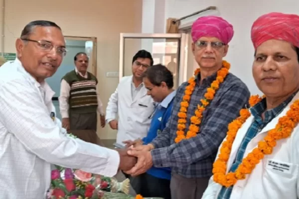 मेडिसिन एंड रिहैबिलिटेशन विभाग के प्रमुख डॉ. रजनीश शर्मा सेवानिवृत – डॉ ख़जौटिया ने संभाला कार्यभार