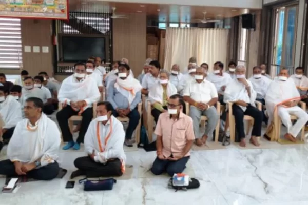 प्रसन्नता से ही टेन्शन फ्री लाइफ जी सकते हैं – मुनि दीपकुमार