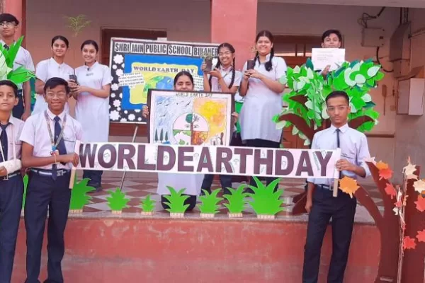 एसजेपीएस – ‘पृथ्वी दिवस’ पर विशेष प्रार्थना के साथ जागरूकता कार्यक्रम