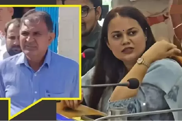 IAS टीना डाबी को भरी मीटिंग में सुननी पड़ी खरी-खोटी