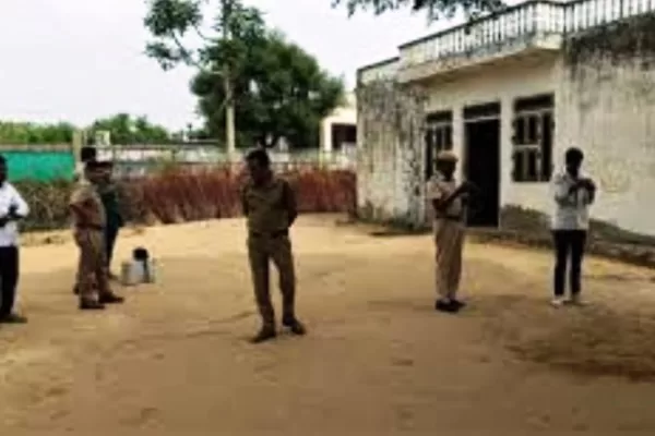 शराब पीकर पत्नी को कुल्हाड़ी से काट डाला, 5 साल पहले भागकर की थी शादी