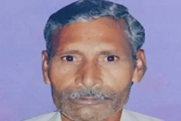 सड़क हादसे में वृद्ध की मौत, अज्ञात वाहन ने बाइक को टक्कर मारी, अस्पताल पहुंचने से पहले तोड़ा दम