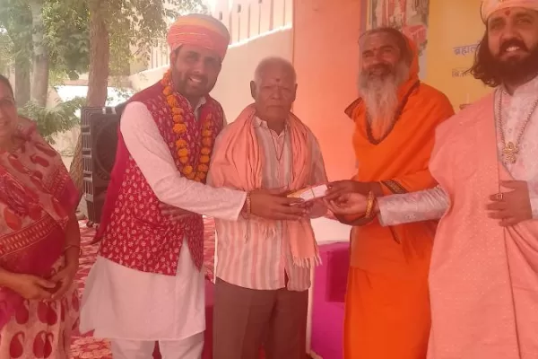 नूतन दृष्टि से जगत व जगत के संबंधों को स्वीकारना होगा -स्वामी विमर्शानंदगिरि