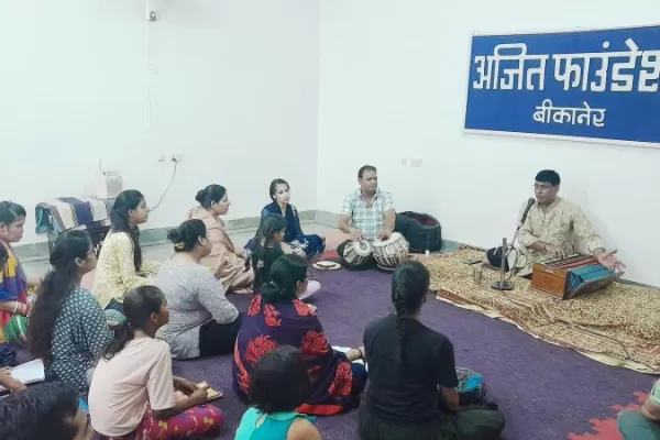 अजित फाउण्डेशन द्वारा विश्व संगीत दिवस पर संगीत संध्या का आयोजन
