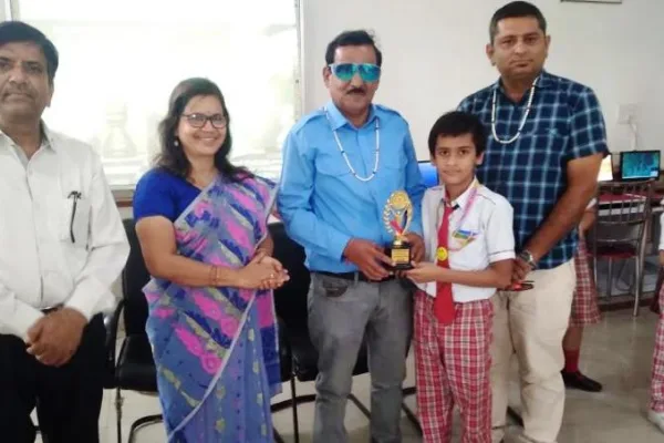 एसजेपीएस में अंतरराष्ट्रीय शतरंज दिवस पर विद्यालय स्तर पर एक भव्य शतरंज प्रतियोगिता का आयोजन