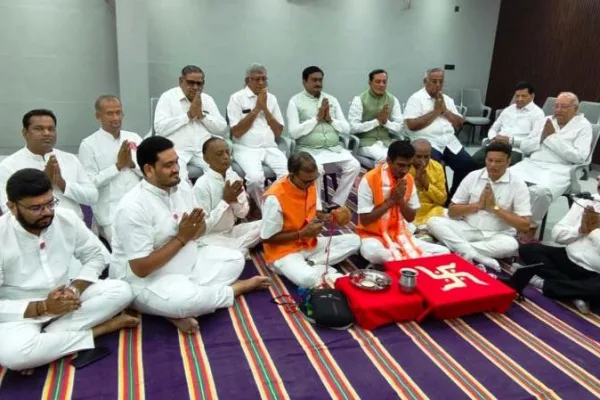 चेन्नई में तेरापंथ ट्रस्ट बोर्ड के नवनिर्मित बोर्ड रूम का जैन संस्कार विधि से शुभारंभ