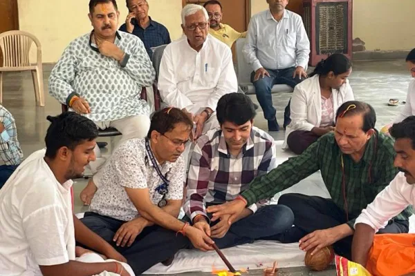 पीबीएम के फिजियोथेरेपी विभाग में शांति यज्ञ: ‘यज्ञ भारतीय संस्कृति का प्रतीक और रोग निवारण में उपयोगी