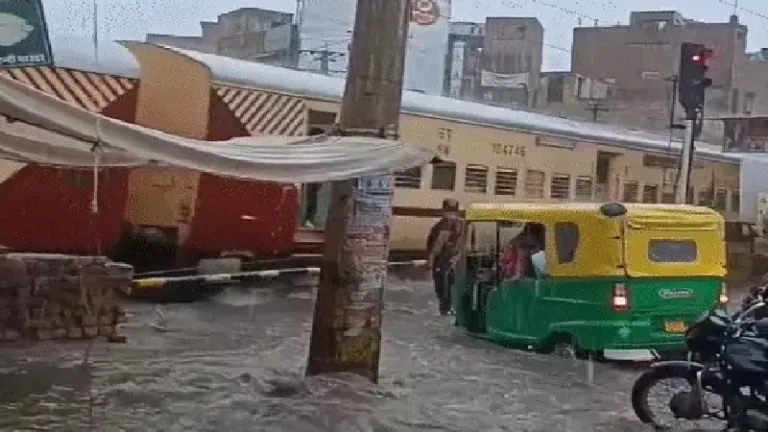 बीकानेर में मानसून की सबसे तेज बारिश, जनजीवन अस्त-व्यस्त, केईएम रोड फिर बना तालाब