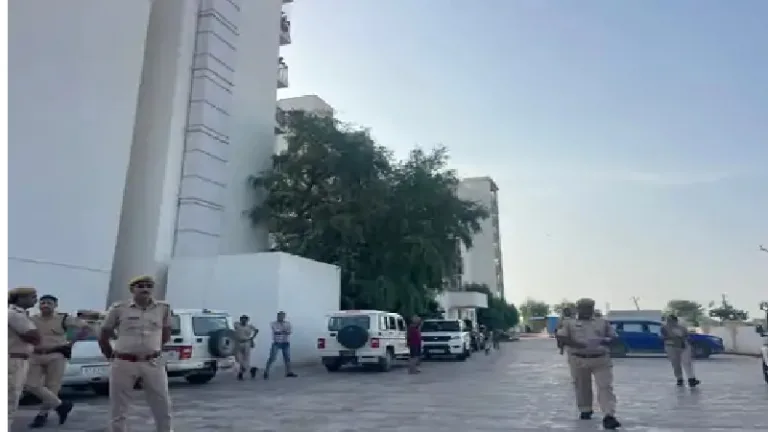 बीकानेर पुलिस की एरिया डोमिनेशन कार्रवाई: नशे के कारोबारी और तस्कर गिरफ्तार