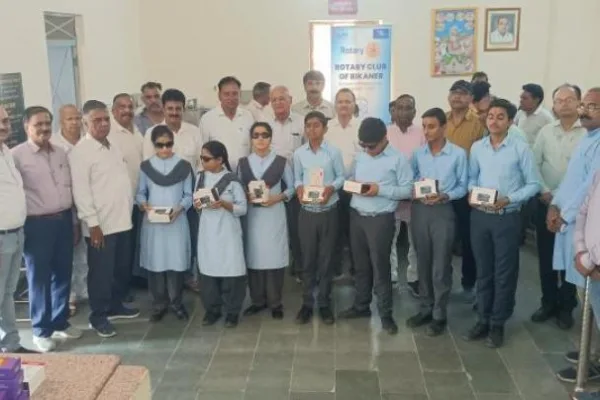 बीकानेर में नेत्रहीन विद्यार्थियों की शिक्षा में सहायक: रोटरी क्लब और मूंधड़ा ट्रस्ट का सहयोग