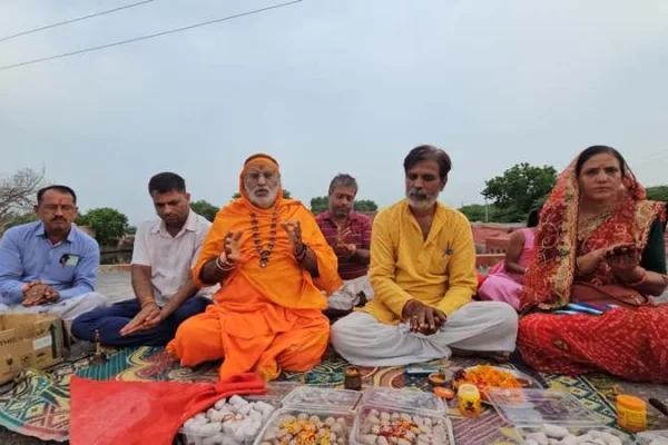 देवकुंड सागर में श्रावण मास के पार्थिव शिवलिंग विसर्जन अनुष्ठान का भव्य समापन