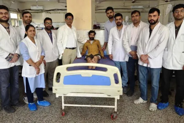 पीबीएम अस्पताल में हिमोफिलिया के मरीज की जांघ की हड्डी का सफल ऑपरेशन