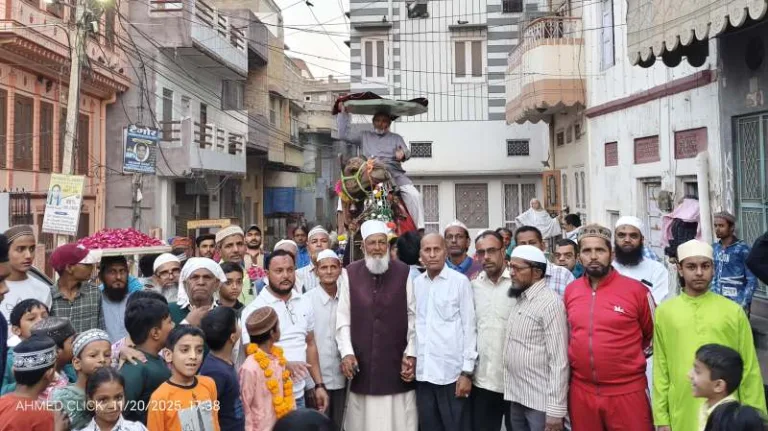 ख्वाजा पीर महबूब बख्श चिश्ती (रह.) के उर्स पर निकला चादर का जुलूस; अमन-चैन की दुआ की गई
