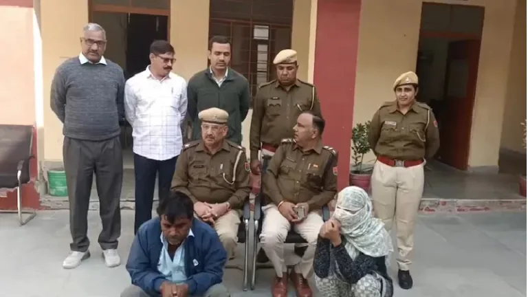 ज़माना ख़राब है, ज़रा संभल कर रहें: ब्लैकमेलिंग के जाल में फंसे 55 वर्षीय दुकानदार