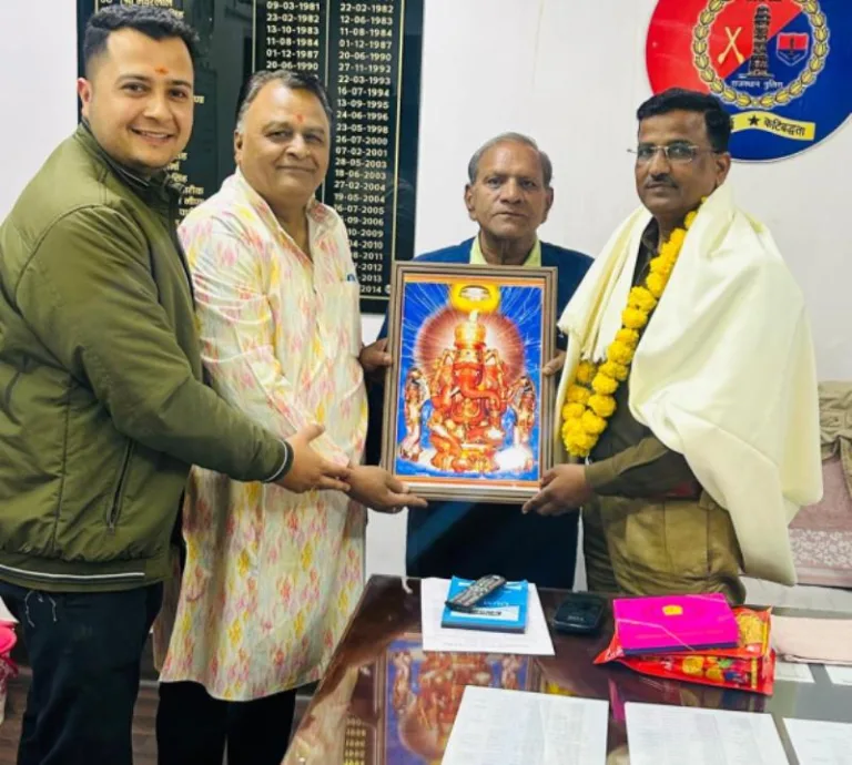 थानाधिकारी धीरेन्द्र सिंह का अभिनंदन, बोले- पुलिस हमेशा तत्पर