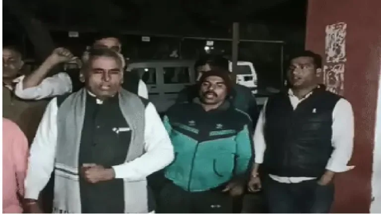 बीकानेर नाल एयरपोर्ट पर फ्रांसीसी दंपती डिटेन, संदिग्ध वन्यजीव ट्रॉफी जब्त